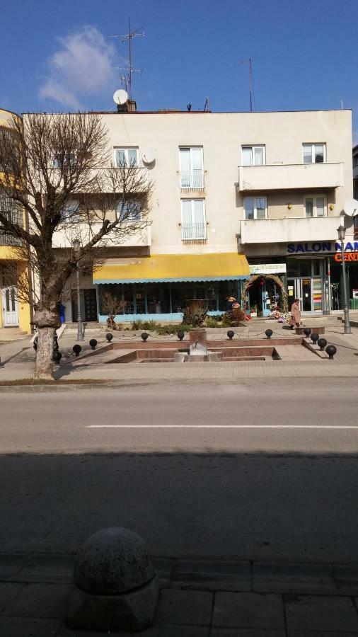Apartman Lux Daruvar Extérieur photo